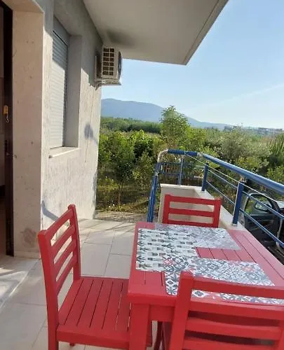 Radhima Garden With Free Parking